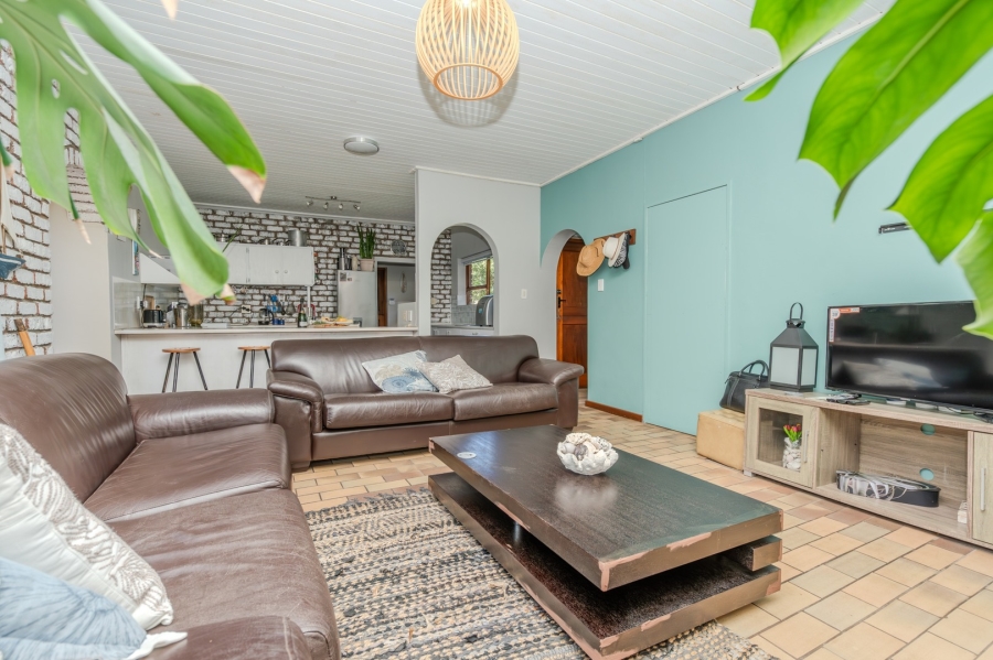 4 Bedroom Property for Sale in Middedorp Western Cape